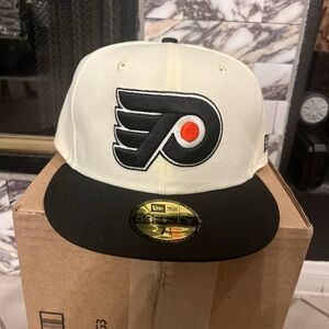 NWT New Era Philadelphia Flyers 59Fifty White Fitted Hat Size 7 1/4